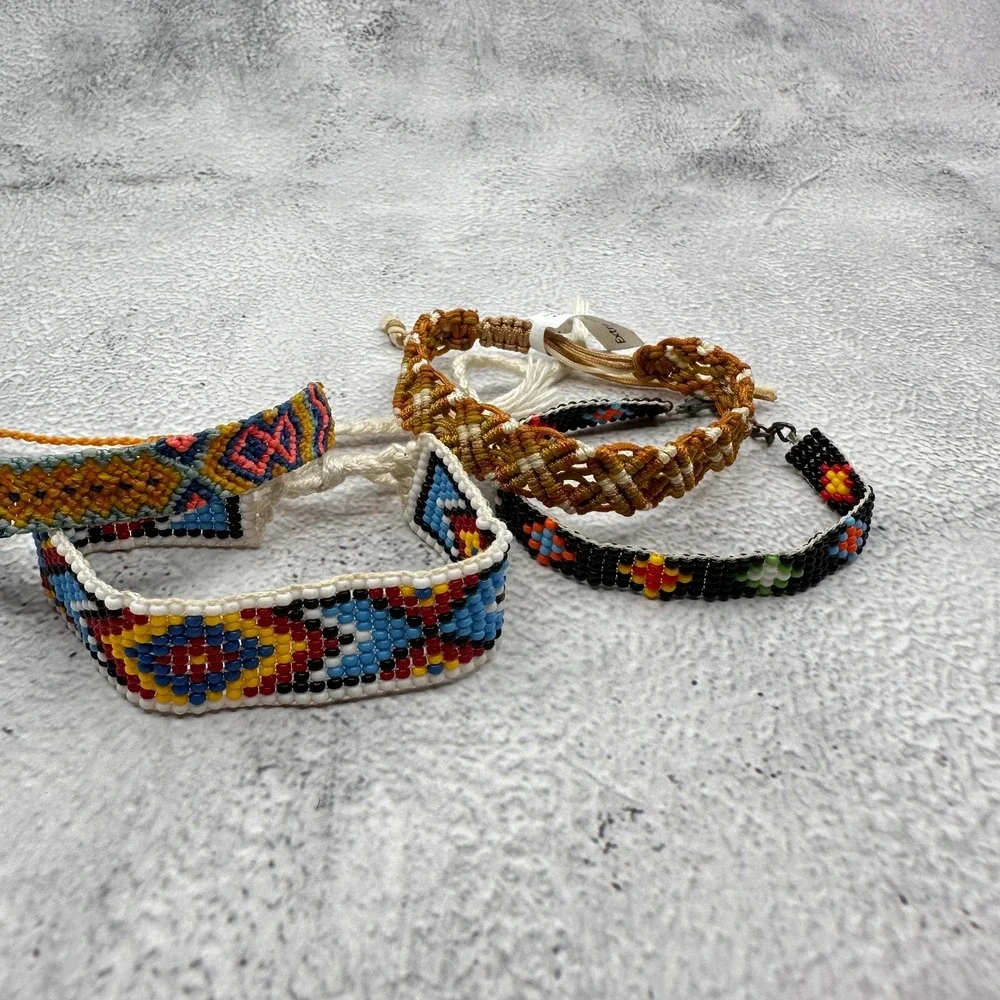 Pura Vida Mixed Lot 4 Bracelets Seed Bead Macrame Woven Boho Friendship Stack